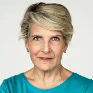 Dr. Helen Marsh wellness researcher reviewing Lymph Flow supplement